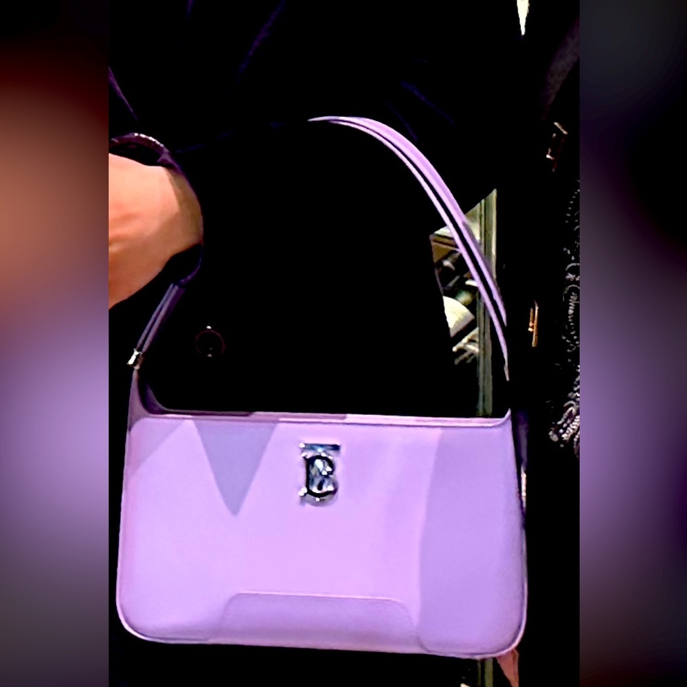 Burberry TB leather shoulder bag in soft violet